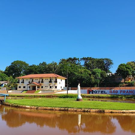 Hotel Sao Francisco Tres Barras Do Parana Pr Exterior foto